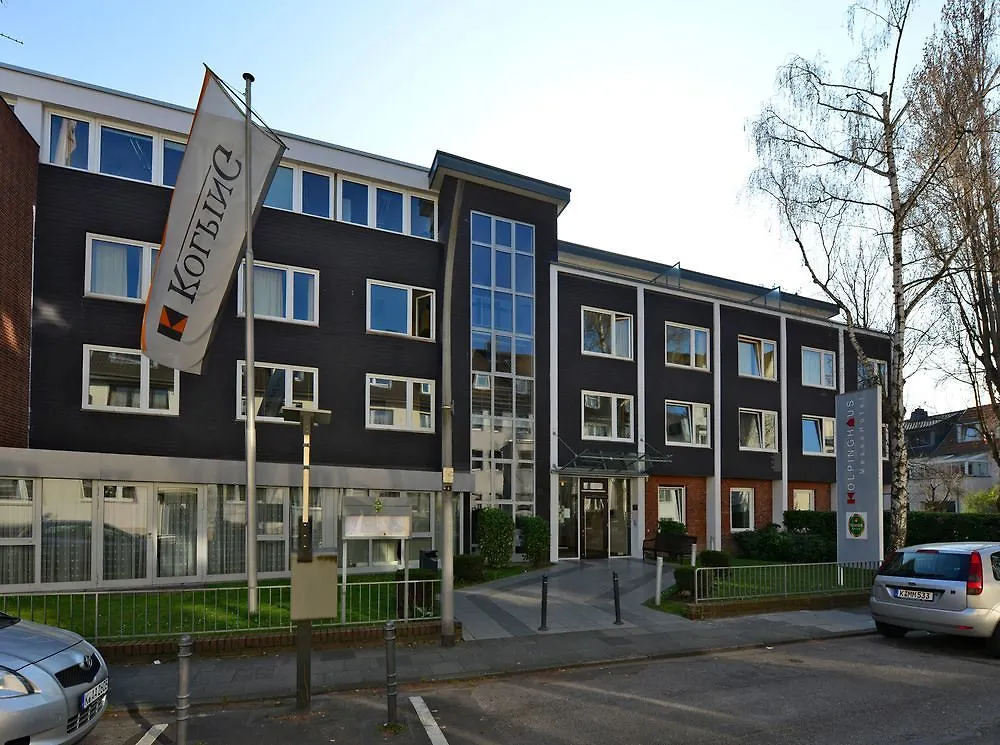 Messehotel Koeln-Deutz 3*, Cologne